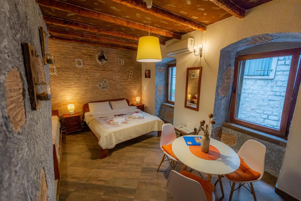 Appartement Lovely Studio In Kotor Extérieur photo